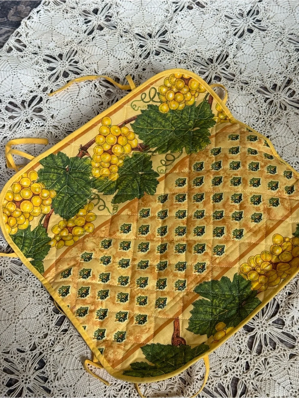 Vintage Woven Basket with Quilted Fabric Liner & Wood Handle Cottage Decor